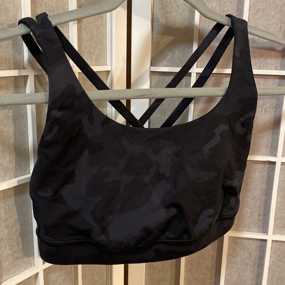 LULULEMON CAMO SPORTS BRA🌸 - Picture 2 of 7
